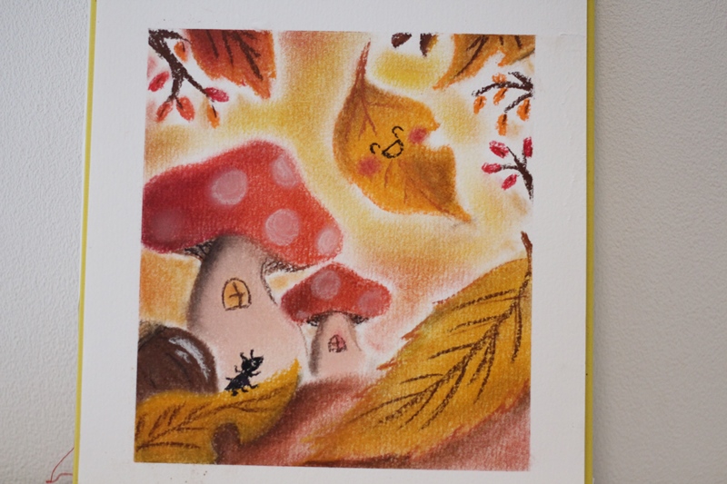 パステル画 秋 紅葉 キノコ アリ 明日香 色のね いろのね ironone イラスト 絵 アート 生徒作品
